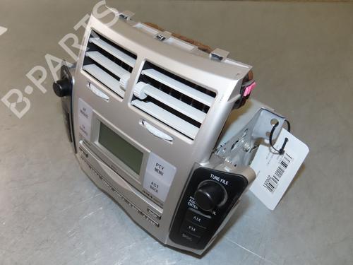 Bilradio TOYOTA YARIS (_P9_) 1.0 VVT-i (KSP90_, KSP90R) | BP29739403E6 