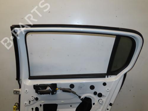 Dør høyre bak Dør høyre bak PEUGEOT 308 II (LB_, LP_, LW_, LH_, L3_) 1.6 THP 125 (125 hp) 39937723 39937723