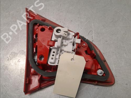 right-tailgate-light-opel-meriva-b-mpv-s10-2010-2011-2012-2013-2014-2015-2016-2017-32223084 main image