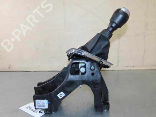 Gear lever RENAULT CLIO V (B7_) 1.0 TCe 100 (B7MT) | BP17067667M90 
