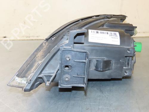 Right headlight FORD MONDEO III (B5Y) 1.8 16V | BP22367750C29 