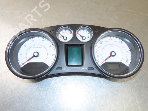 Used Instrument cluster PEUGEOT 308 CC (4B_) 1.6 16V (120 hp) 17909739