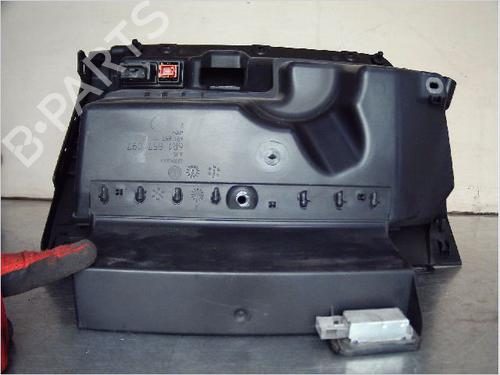 Used Glove box VW POLO V (6R1, 6C1) 1.6 TDI (90 hp) 9410681