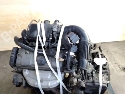 Motor für PEUGEOT 206 Hatchback (2A/C) 1.4 i (75 hp) 9409854