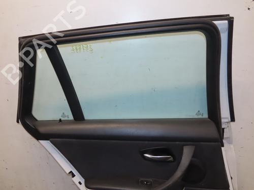 Used Left rear door BMW 3 Touring (E91) 320 d xDrive (177 hp) 31843192