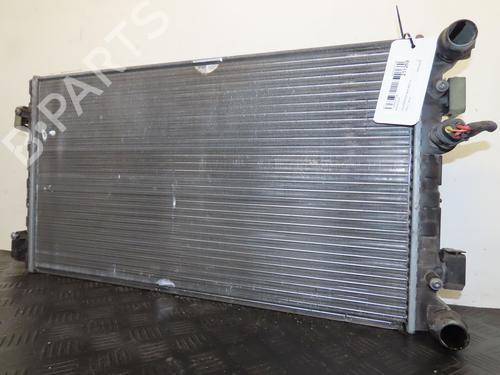 water-radiator-vw-new-beetle-convertible-1y7-2002-2003-2004-2005-2006-2007-2008-2009-2010-2011-2012-25126566 main image