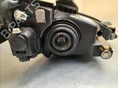 Used Left headlight PEUGEOT 206 Hatchback (2A/C) 1.4 i (75 hp) 11250250