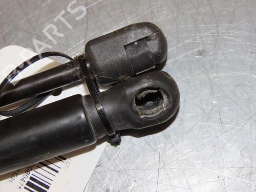 Tailgate lift support FIAT 500L (351_, 352_) 1.4 (199LYB1B) | BP18967906C138
