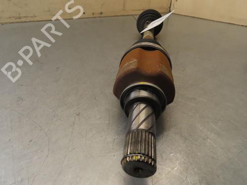 Used Left front driveshaft RENAULT CLIO V (B7_) 1.5 Blue dCi 100 (B7AD) (101 hp) 24817495