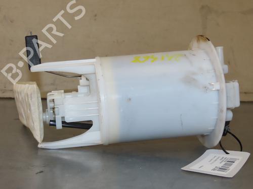 Used Fuel pump TOYOTA YARIS (_P13_) 1.5 (NSP131_) (112 hp) 28087289