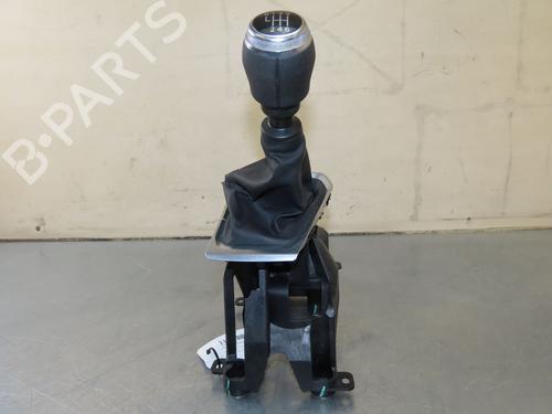 Gear lever RENAULT CLIO V (B7_) 1.5 Blue dCi 85 (B7AG) | BP17067666M90