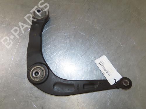 Venstre fortil bærearm PEUGEOT 206 Hatchback (2A/C) 1.4 i (75 hp) 17472937