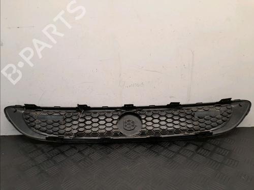Used Grille SMART FORTWO Coupe (451) 0.8 CDi (451.301) (54 hp) 28136389