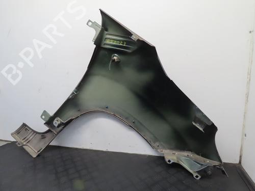 Used Left front fenders FIAT 500L (351_, 352_) 1.4 (199LYB1B) (95 hp) 25014279