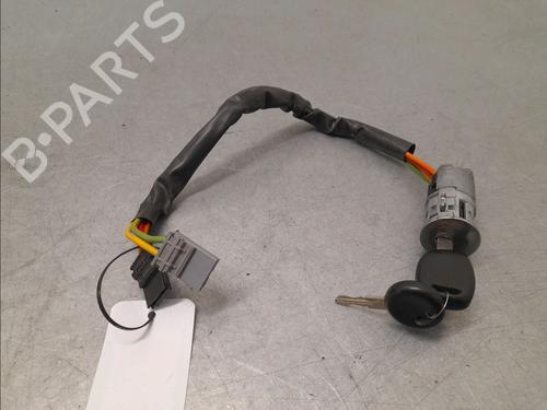 ratlastndingslas-renault-kangoo-express-fc01_-1997-31029839 main image