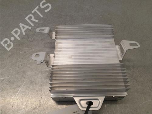 Used Electronic module Electronic module TESLA MODEL Y (5YJY) EV (261 hp) 33744705 33744705