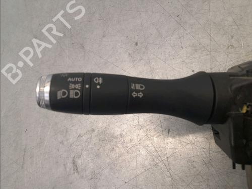 Steering column stalk RENAULT CLIO V (B7_) 1.0 TCe 100 (B7MT) | BP29846454I23 