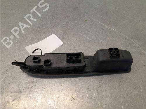Used Left front window switch Left front window switch CITROËN C4 II (NC_) 1.6 HDi 90 (92 hp) 33680662 33680662