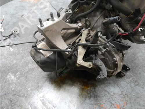Getriebe für DACIA SANDERO II 1.0 SCe 75 (B8JC, B8JD, B8NC) (73 hp) 27709851