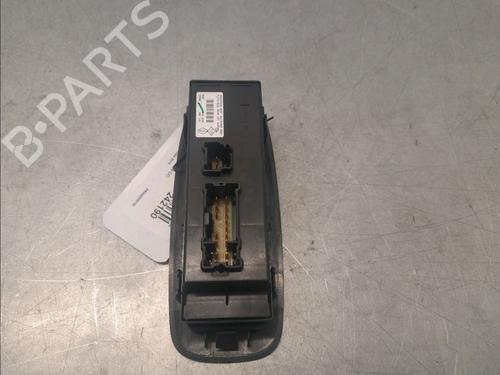 Left front window switch RENAULT KADJAR (HA_, HL_) 1.6 dCi 130 (HLA4) | BP29985858I27 - Image 2
