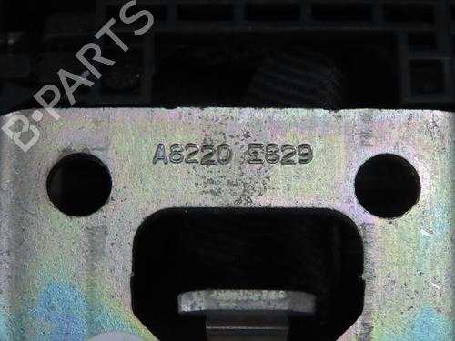 Højre fortil seleforstrammer RENAULT KANGOO / GRAND KANGOO II (KW0/1_) 1.6 16V (KW03, KW09, KW0D, KW0U, KW0W, KW13) (106 hp) 28068523