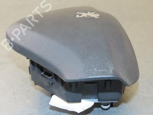 Used Driver airbag PEUGEOT 206+ (2L_, 2M_) 1.4 i (2LKFWA, 2MKFWA) (75 hp) 24480524