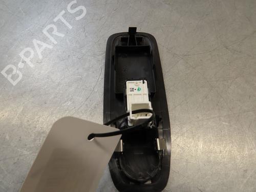 Switch PEUGEOT 208 I (CA_, CC_) 1.2 PureTech 82 | BP24831616I30