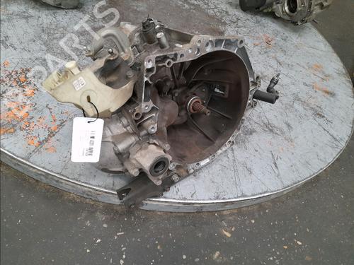 manuel-gearkasse-peugeot-2008-i-cu_-16-hdi-1612930680-2013-22366211 main image