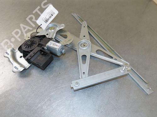Used Front right window mechanism Front right window mechanism RENAULT MEGANE III Grandtour (KZ0/1) 1.5 dCi (KZ09, KZ0D, KZ1G, KZ29, KZ14, KZ1W, KZ10, KZ1F,... (110 hp) 19039535 19039535