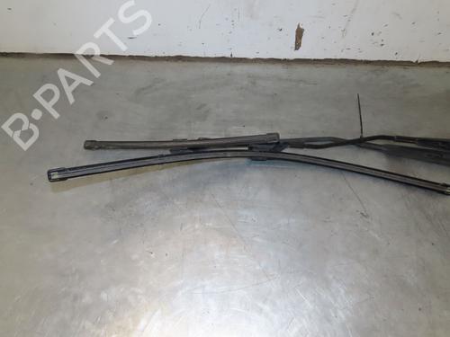Front windshield wiper arm FIAT 500L (351_, 352_) 1.4 (199LYB1B) | BP19079662C143 