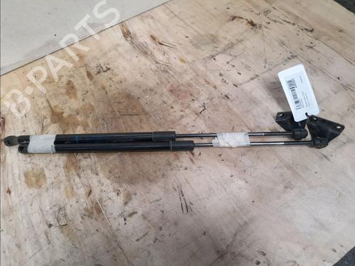 Tailgate lift support PEUGEOT 5008 (0U_, 0E_) 2.0 HDi 150 / BlueHDi 150 | BP14857727C138