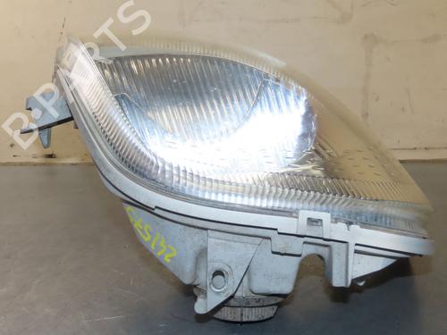 Used Right headlight Right headlight RENAULT MASTER II Van (FD) 2.5 dCi 100 (FD0U, FD0V, FD3U, FD3V, FD8U, FD8V) (99 hp) 22367761 22367761
