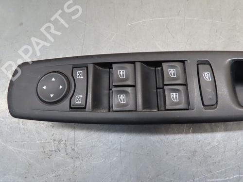 Used Left front window switch RENAULT SCÉNIC III (JZ0/1_) 1.5 dCi (106 hp) 25207941