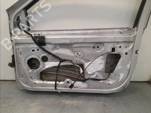 Used Right front door RENAULT CLIO III (BR0/1, CR0/1) 1.4 16V (98 hp) 15273344