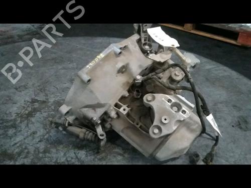 Used Gearbox PEUGEOT 208 I (CA_, CC_) 1.2 VTI 82 (82 hp) 12354604