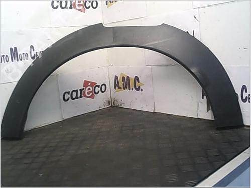 Rear left wheel arch trim CITROËN C4 CACTUS 1.2 THP 110 | BP9407224C136
