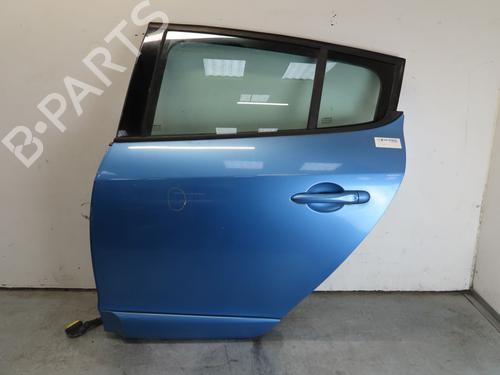 Porta posteriore sinistra RENAULT MEGANE III Hatchback (BZ0/1_, B3_) 1.5 dCi (BZ09, BZ0D, BZ1W, BZ29, BZ14) (110 hp) 17909850