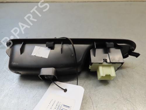 Switch RENAULT TWINGO III (BCM_, BCA_) 0.9 TCe 90 (BCM9, BCM2) | BP24831619I30