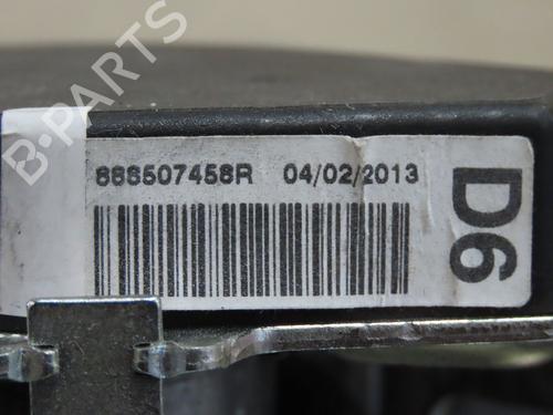 Used Rear center seatbelt RENAULT CLIO IV Grandtour (KH_) 1.5 dCi 90 (KHN3, KHN4) (90 hp) 28068529