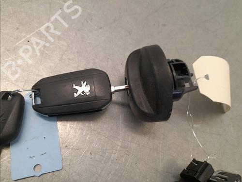 Used Ignition barrel PEUGEOT 208 I (CA_, CC_) 1.2 VTI 82 (82 hp) 31162589