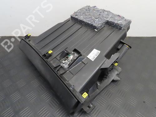 Hanskerom RENAULT MEGANE IV Hatchback (B9A/M/N_) 1.3 TCe 140 (B9NB) (140 hp) 24919831