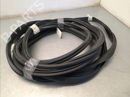 Gummiliste TESLA MODEL Y (5YJY) EV | BP32223052C142