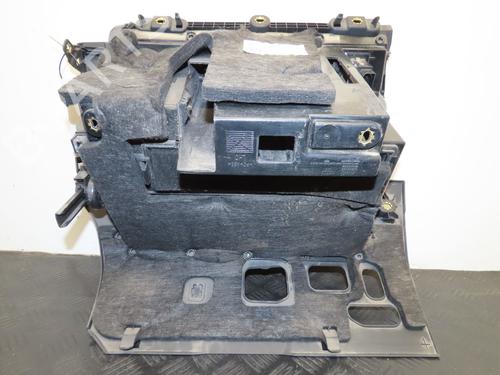 Used Glove box AUDI A3 (8V1, 8VK) 2.0 TDI (150 hp) 20243338