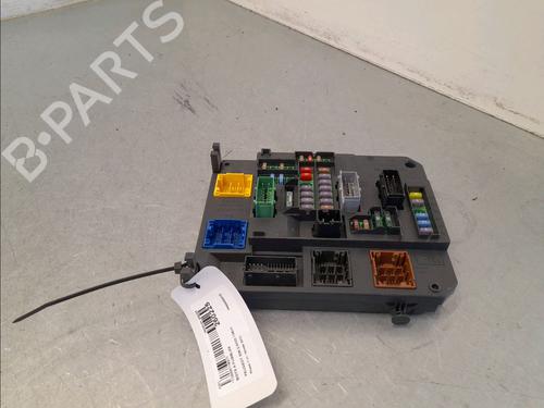 fuse-box-peugeot-508-i-8d_-2010-2011-2012-2013-2014-2015-2016-2017-2018-36311439 main image