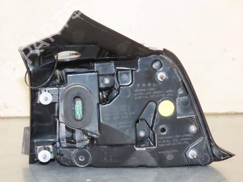 Left taillight TESLA MODEL Y (5YJY) EV All-wheel Drive | BP26310626C34