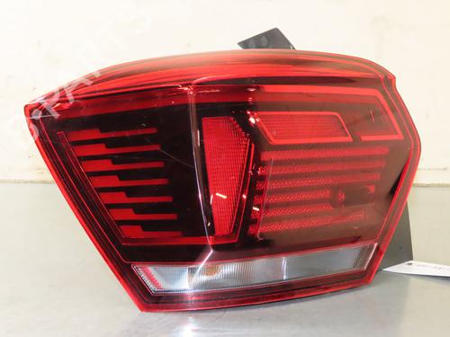 Used Left taillight VW POLO VI (AW1, BZ1, AE1) 1.0 TSI (95 hp) 31961908