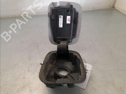 Używane Klapa wlewu paliwa CITROËN C3 III (SX) 1.2 THP 110 (SXHNPS, SXHNZT, SXHNZ6) (110 hp) 29985711