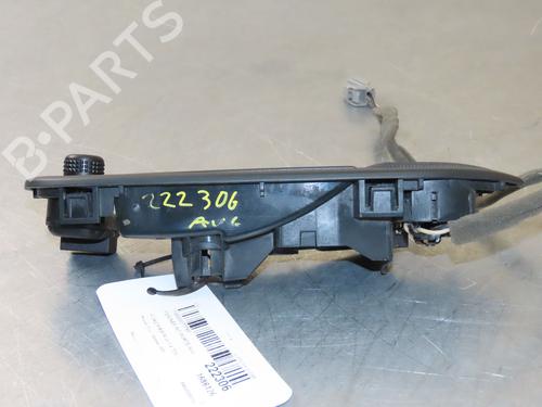 front-left-interior-door-handle-ford-fiesta-vi-cb1-ccn-14-tdci-1686126-2008-2009-2010-2011-2012-2013-2014-2015-2016-2017-17133838 main image