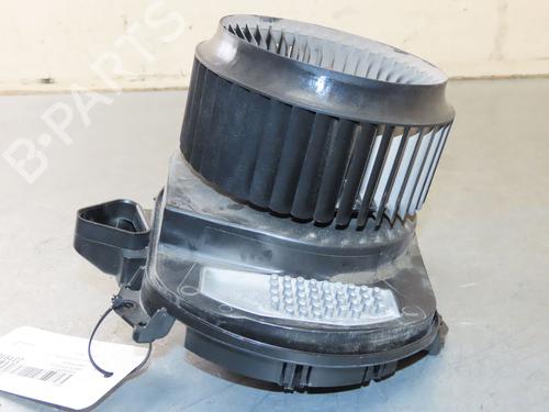 Used Heater blower motor MERCEDES-BENZ CLA Shooting Brake (X117) CLA 180 (117.942) (122 hp) 25885114