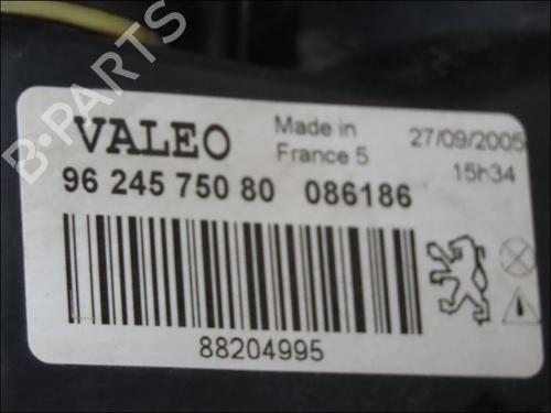 Left headlight PEUGEOT 106 II (1A_, 1C_)  | BP23158918C28 